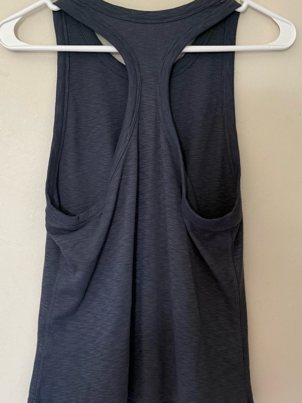 Vuori Racerback Tank - Picture 2 of 3